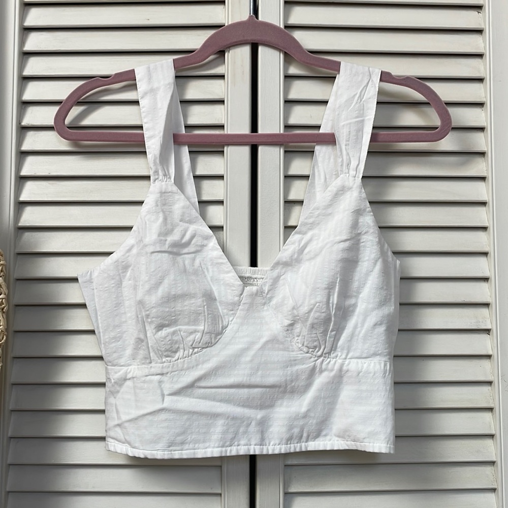 A&F crop top NWOT